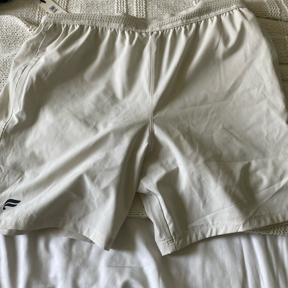 Fabletics Fundamental short lined